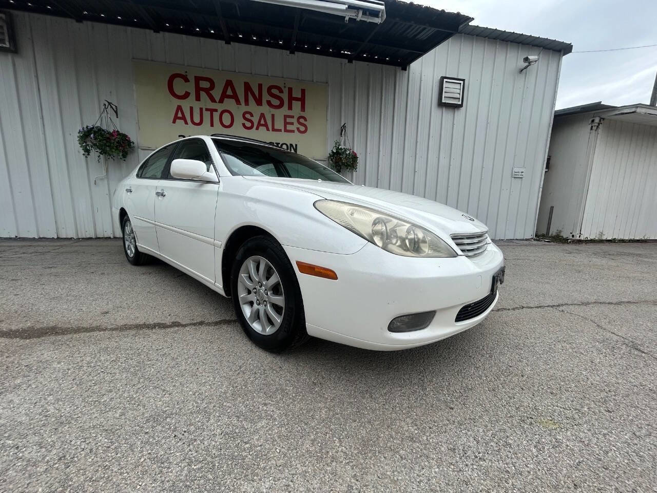 Used 2003 Lexus ES 330 FWD image 1