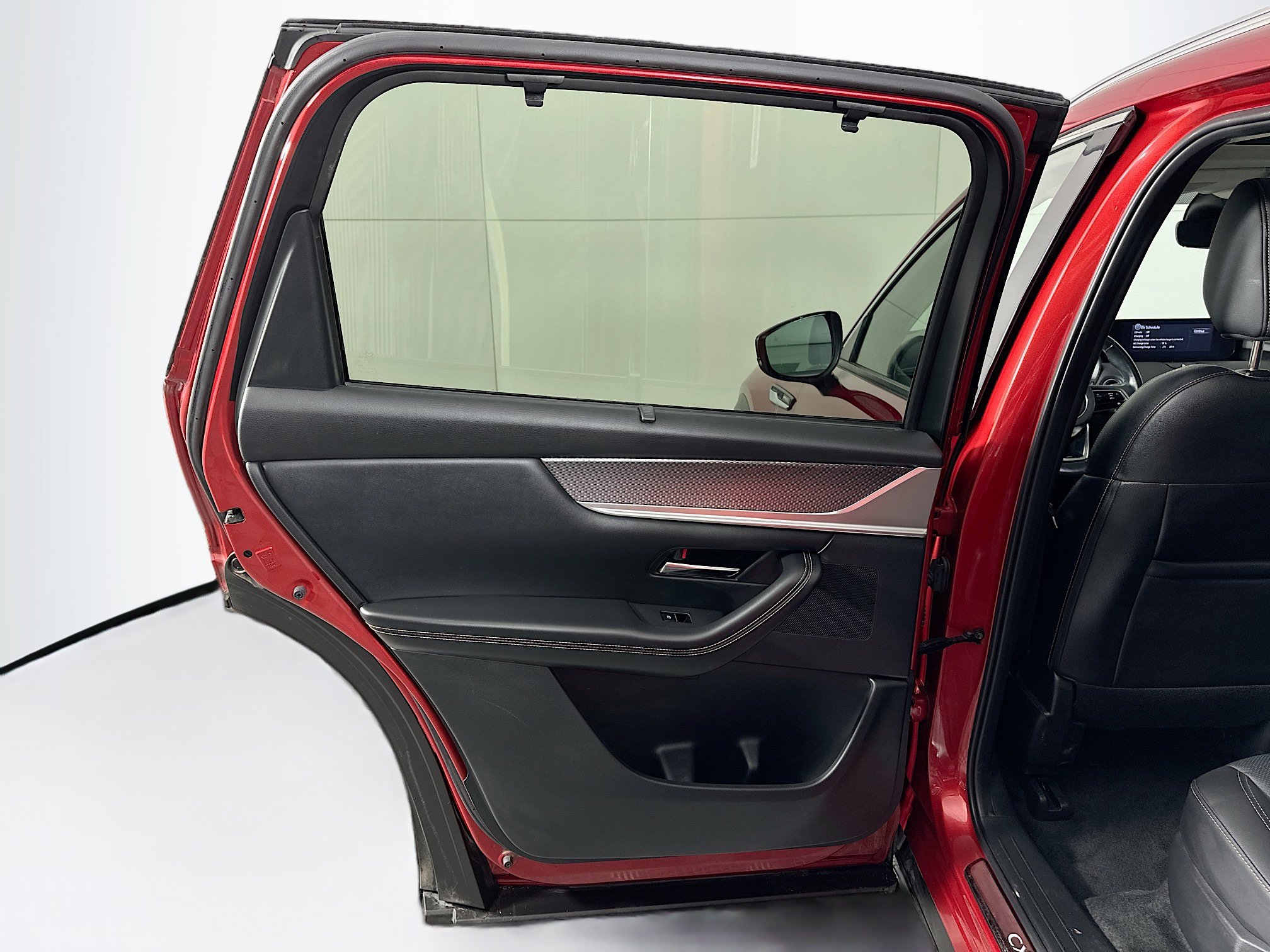 Used 2024 MAZDA CX-90 Plug-In Hybrid w/ Premium Pkg image 28