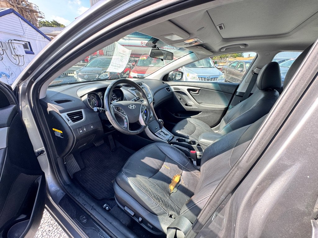 Used 2013 Hyundai Elantra Limited w/ Technology Pkg FWD image 8