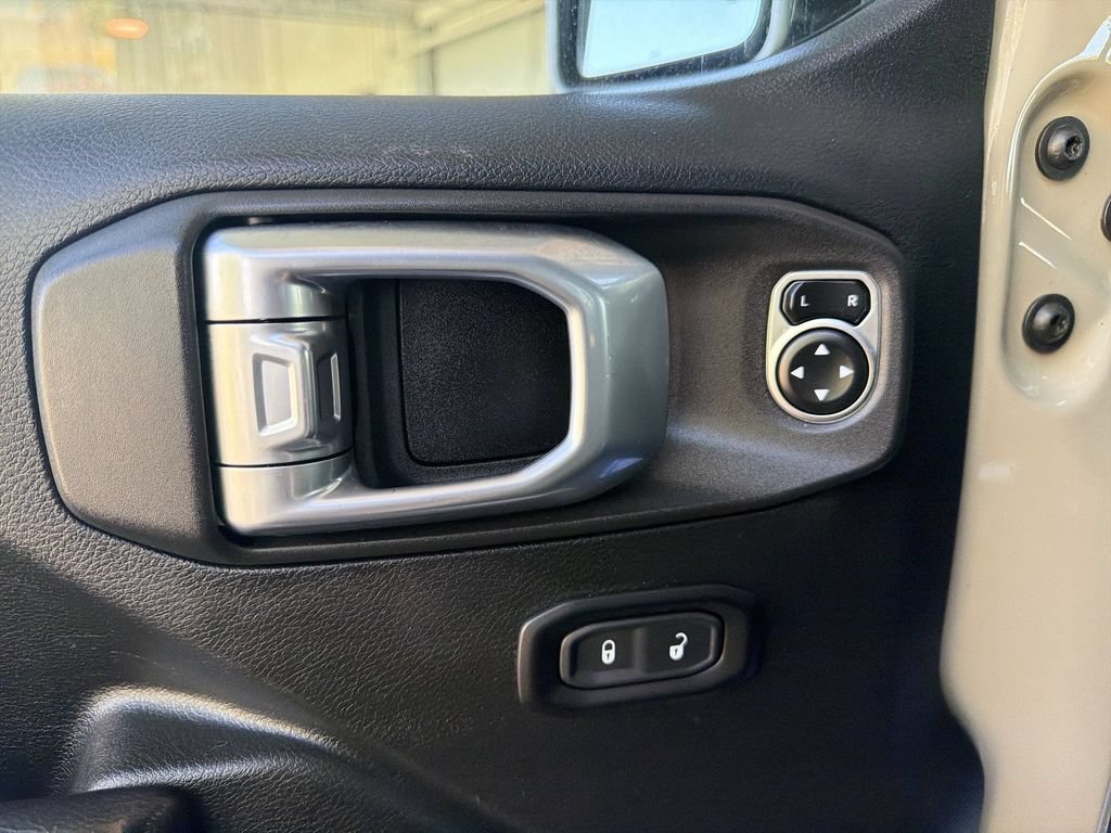 Used 2020 Jeep Gladiator Sport w/ Quick Order Package 24S AWD/4WD image 23