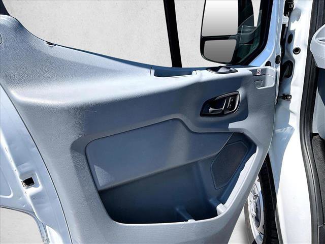 Used 2019 Ford Transit 250 130 Low Roof image 17