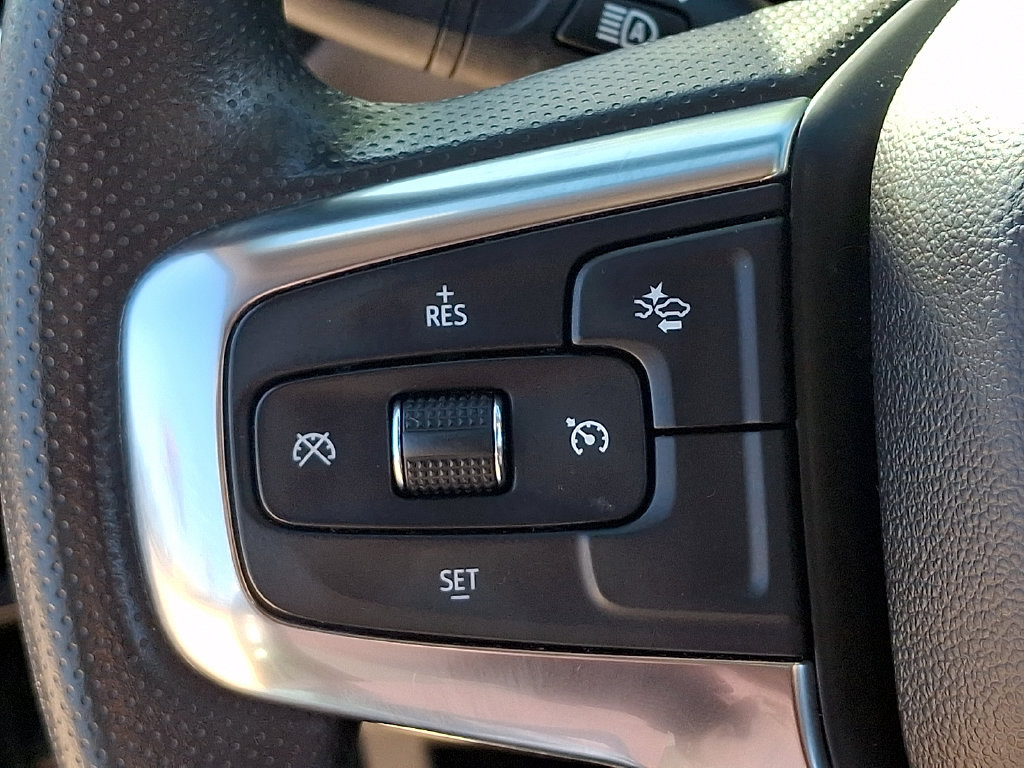 Used 2025 Chevrolet Blazer LT FWD image 20