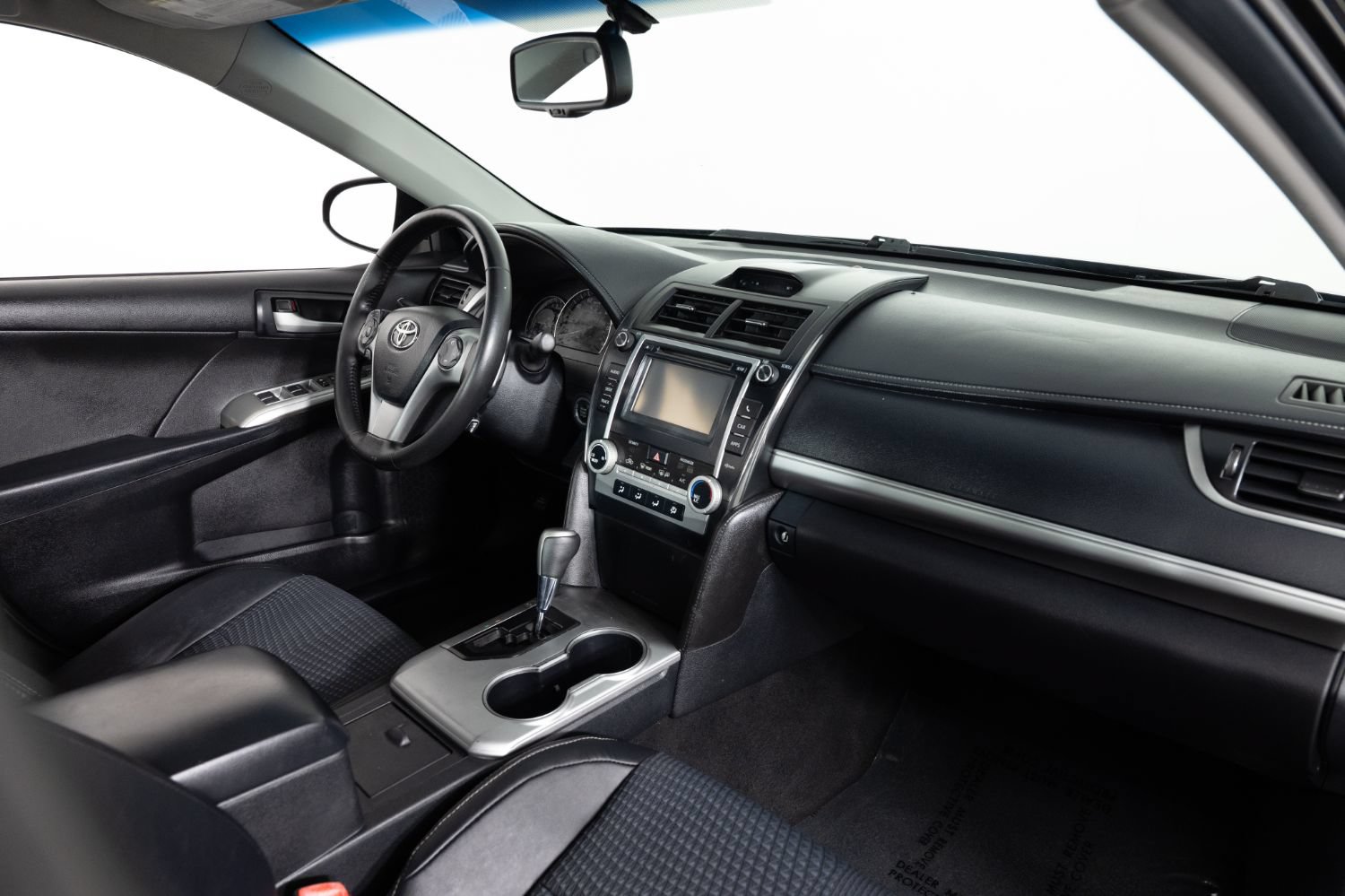 Used 2013 Toyota Camry SE w/ Convenience Pkg FWD image 24