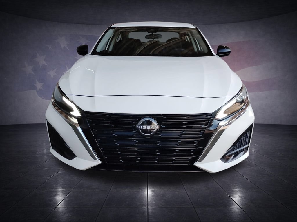Used 2024 Nissan Altima 2.5 S FWD image 8