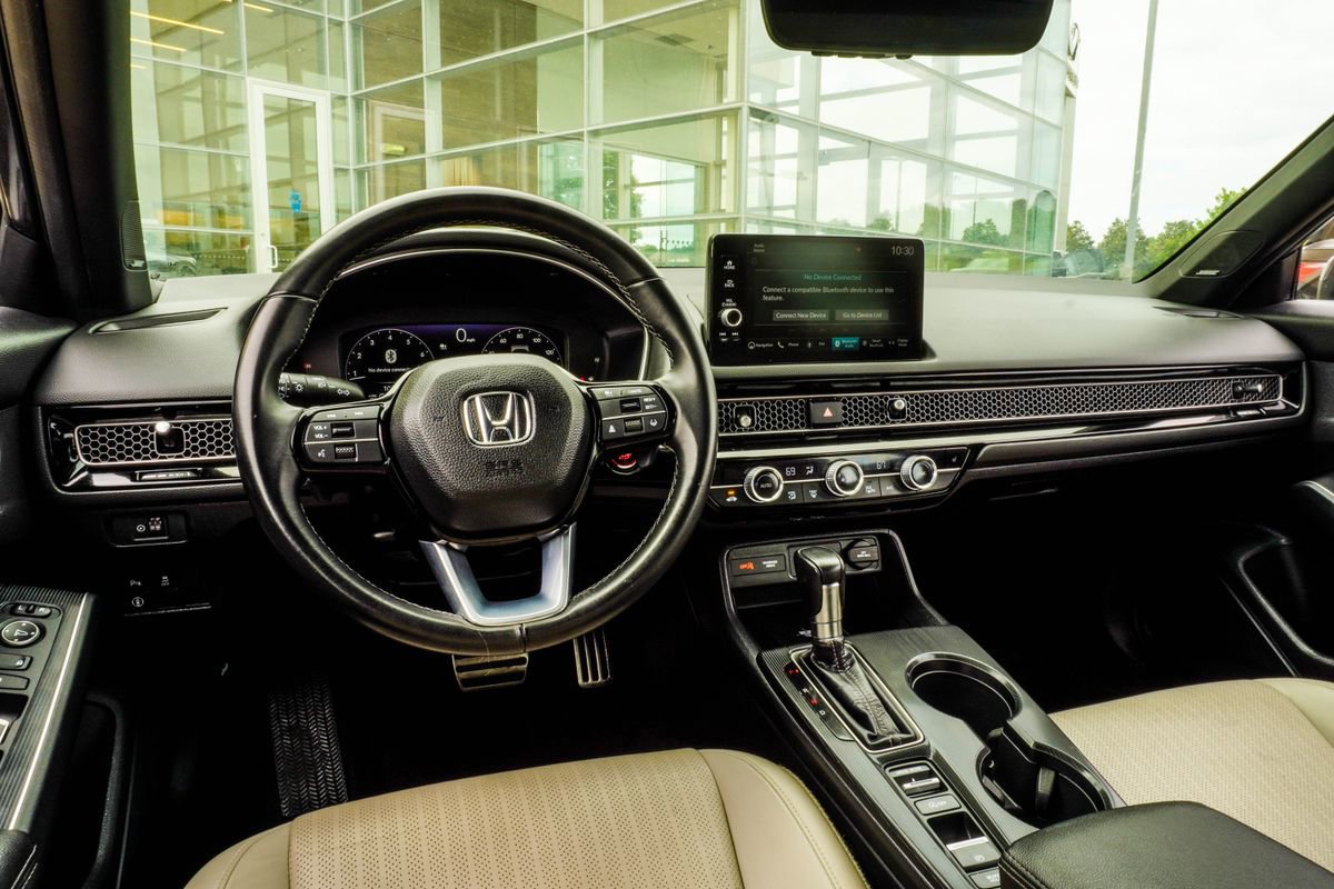 Used 2024 Honda Civic Sport Touring image 5