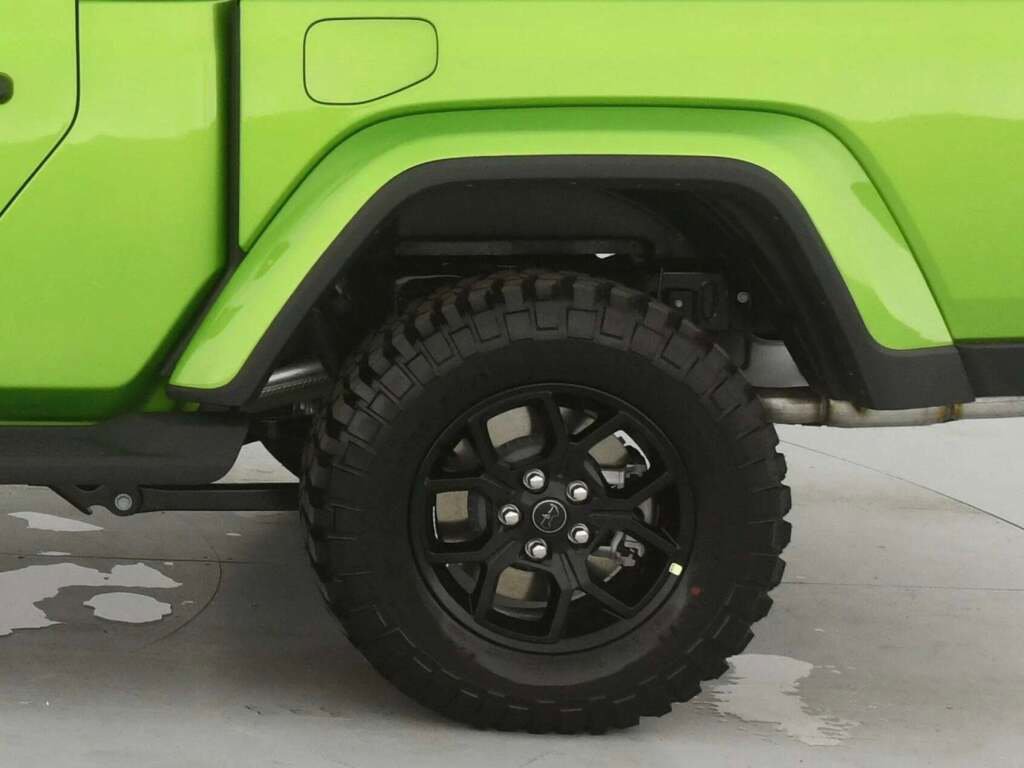 New 2025 Jeep Gladiator Sport image 35