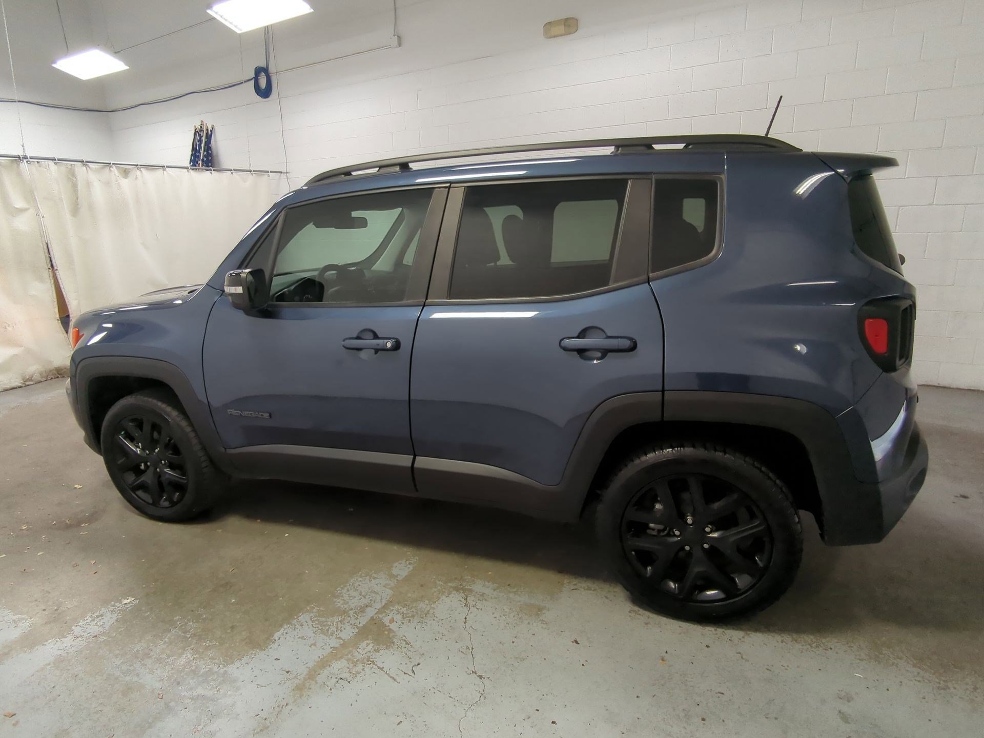 Certified 2023 Jeep Renegade Altitude image 9