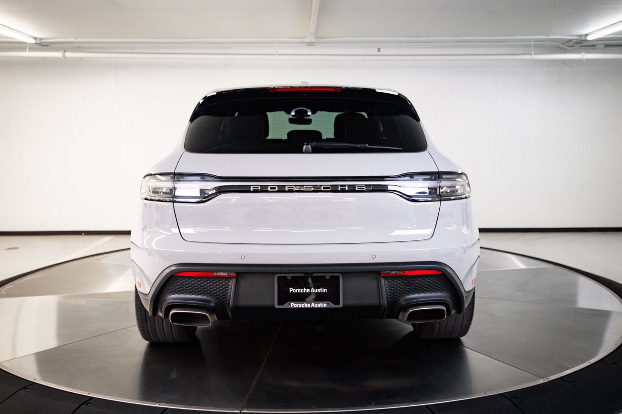 Certified 2023 Porsche Macan AWD/4WD image 6
