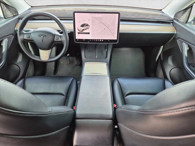 Used 2021 Tesla Model Y Long Range AWD/4WD image 17