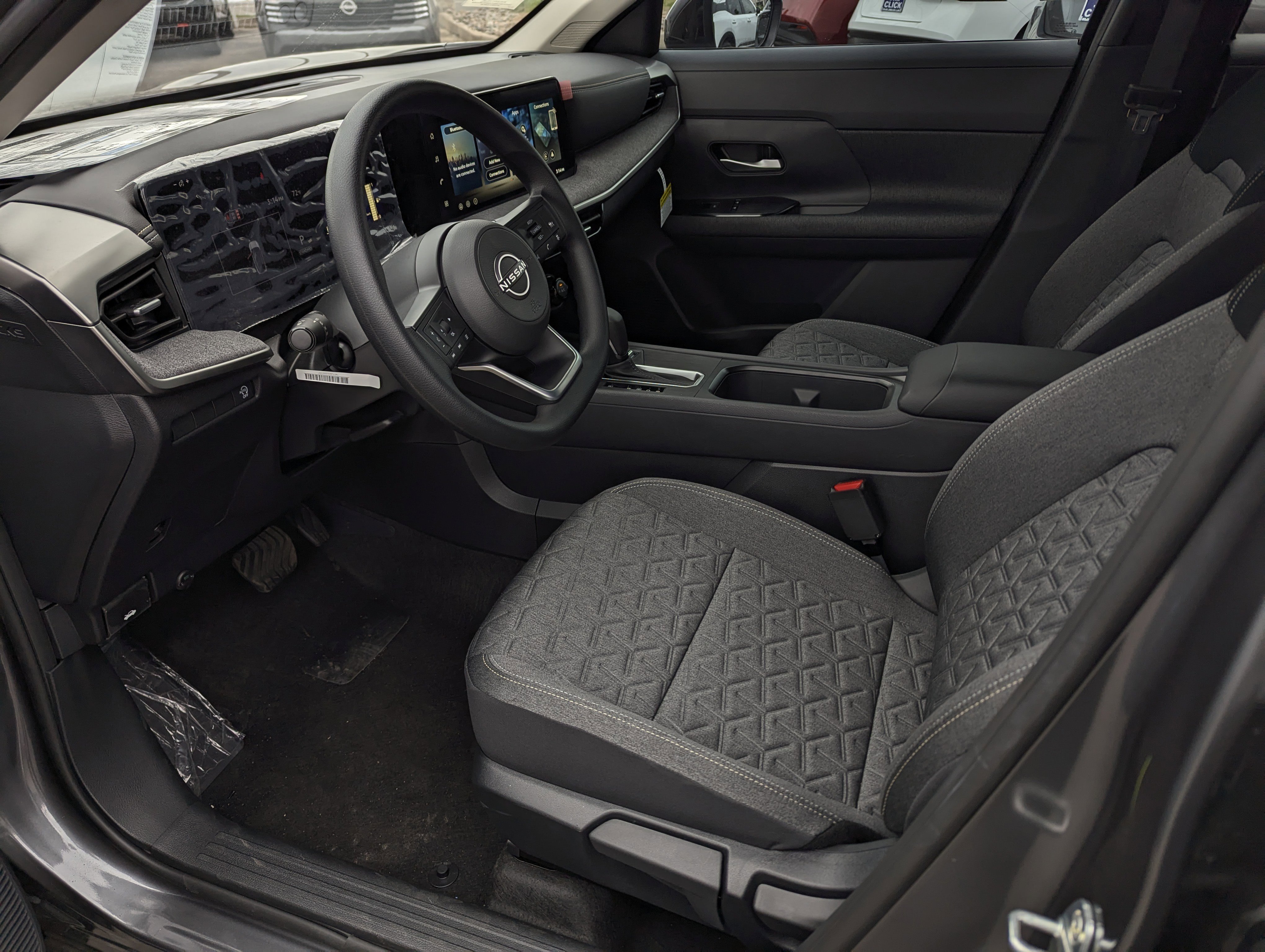 New 2026 Nissan Kicks SV w/ SV Premium Package image 9