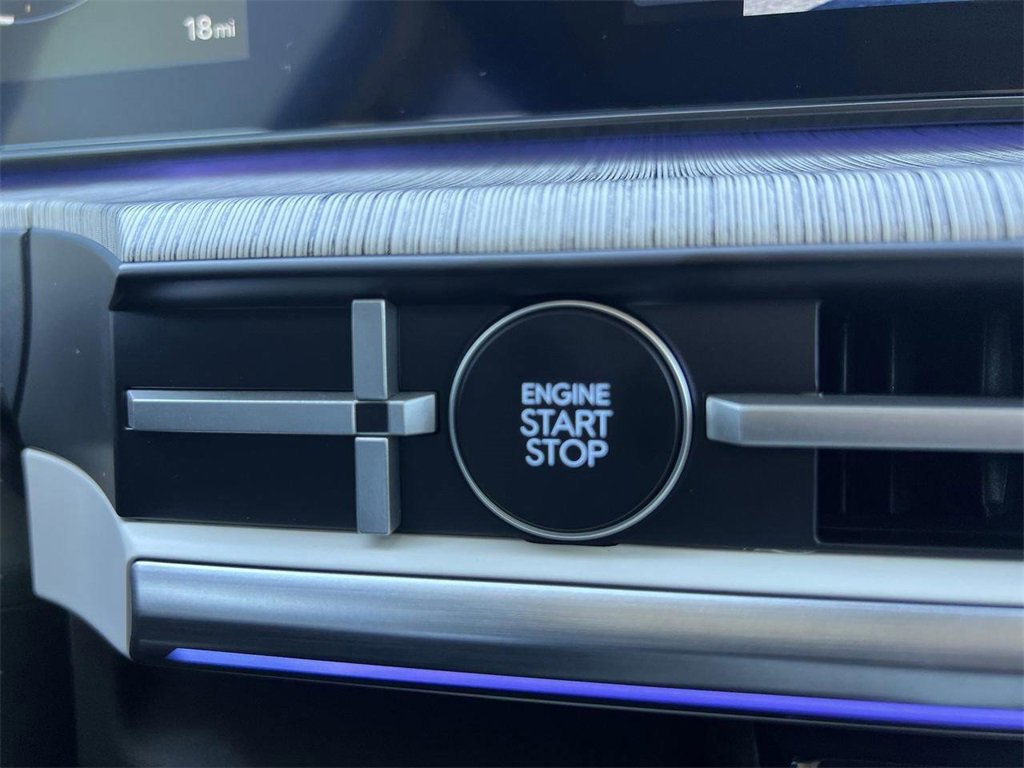 New 2025 Hyundai Santa Fe Calligraphy image 31