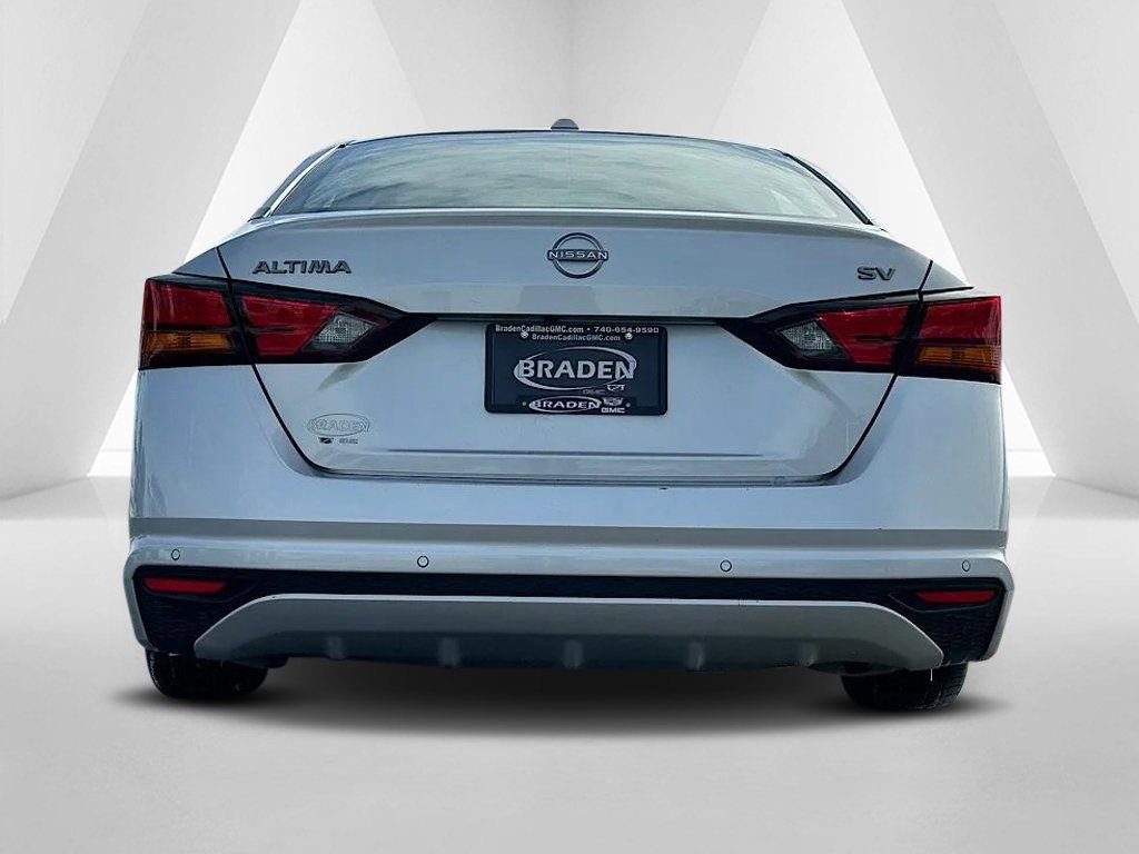 Used 2024 Nissan Altima 2.5 SV image 6