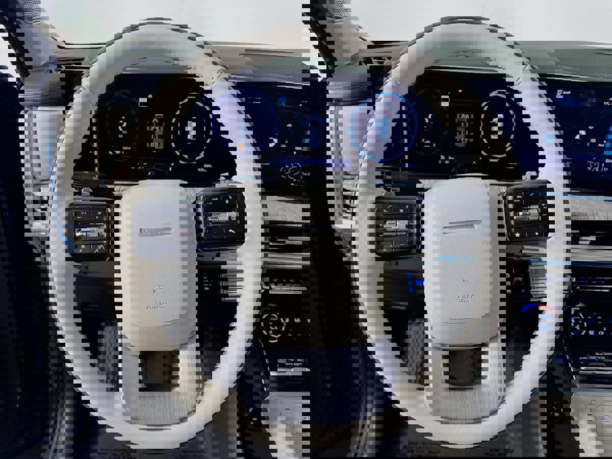 Used 2024 Hyundai Santa Fe Calligraphy image 11