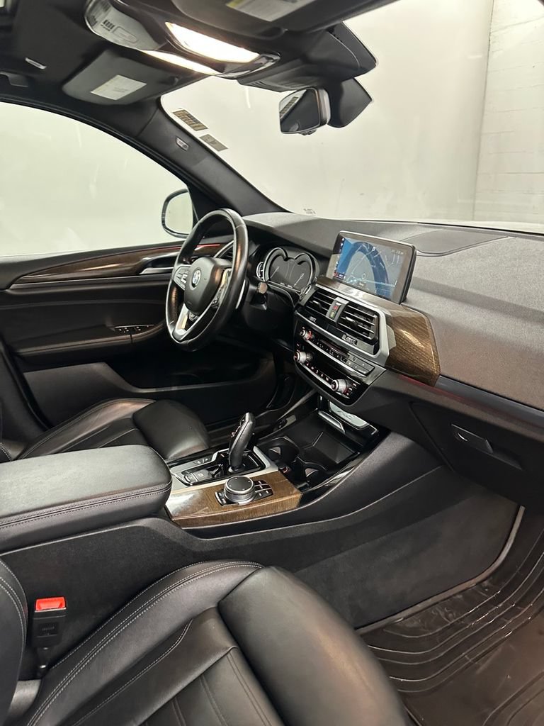 Used 2018 BMW X3 xDrive30i w/ Premium Package AWD/4WD image 36