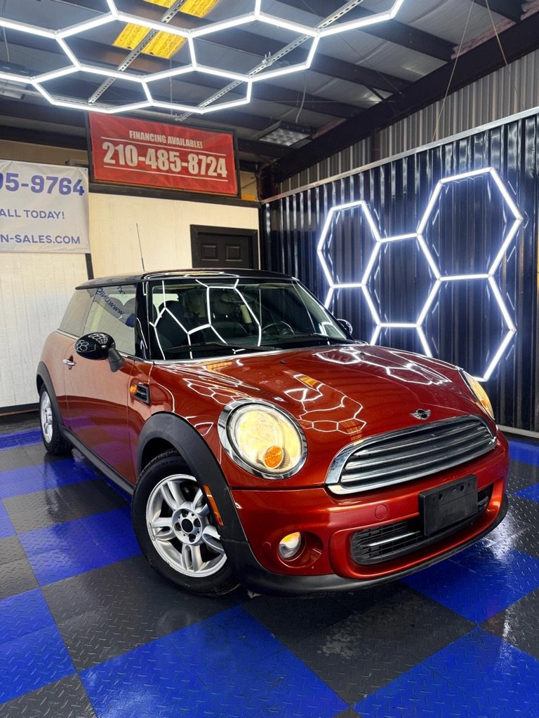 Used 2011 MINI Cooper Hardtop FWD image 8