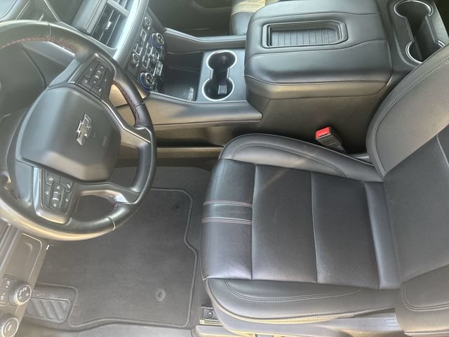 Certified 2024 Chevrolet Suburban RST w/ Luxury Package AWD/4WD image 19