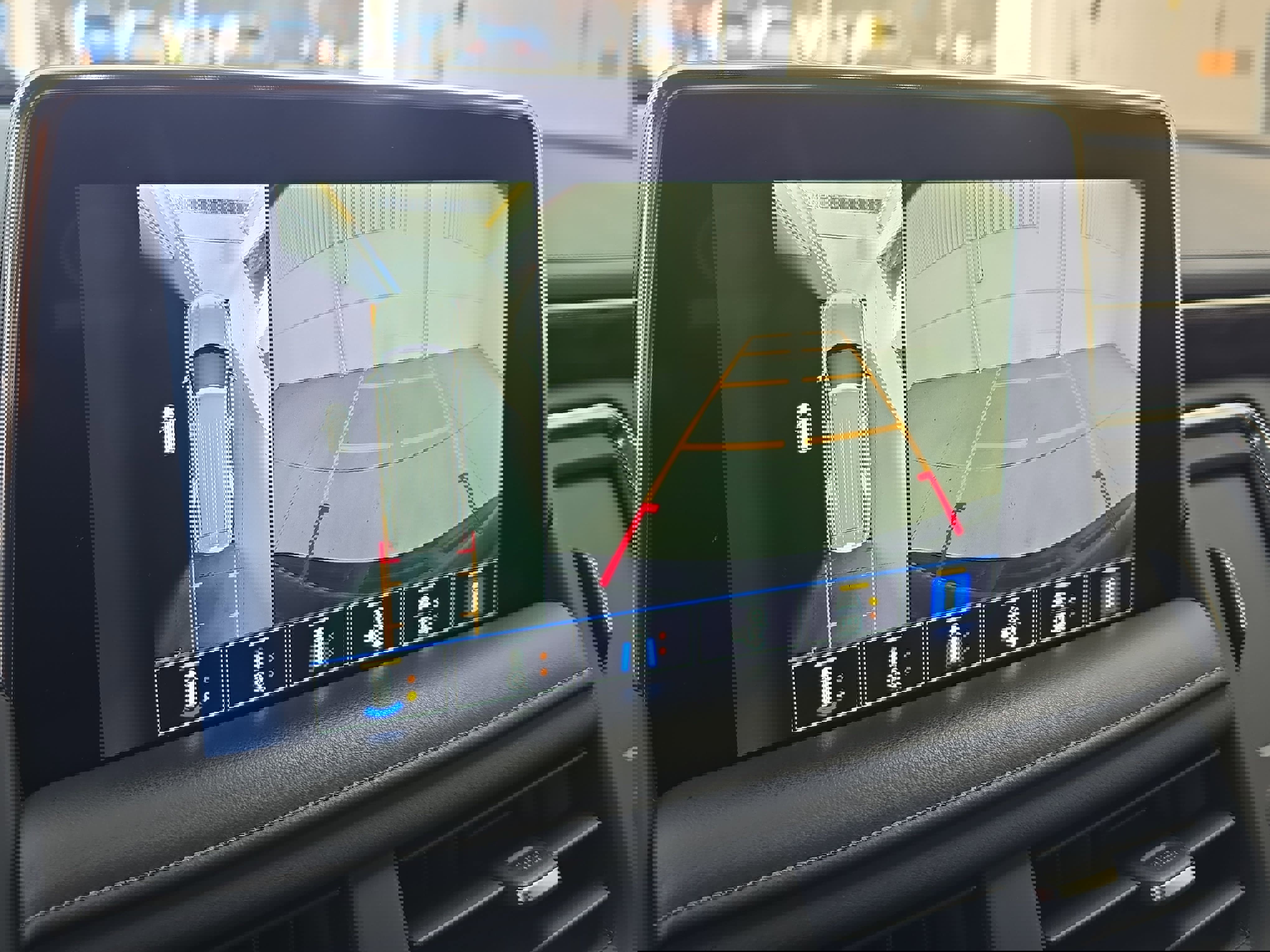 Used 2022 Chevrolet Tahoe Z71 w/ Luxury Package image 24