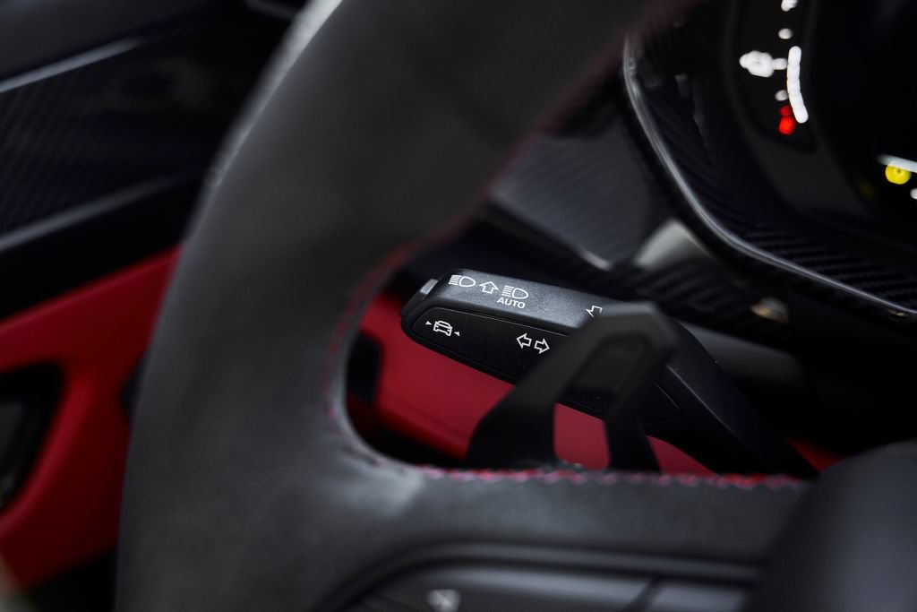 Used 2025 Lamborghini Urus S AWD/4WD image 56