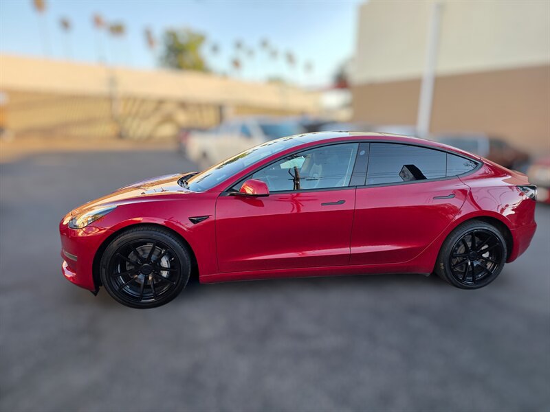 Used 2022 Tesla Model 3 Long Range AWD/4WD image 5