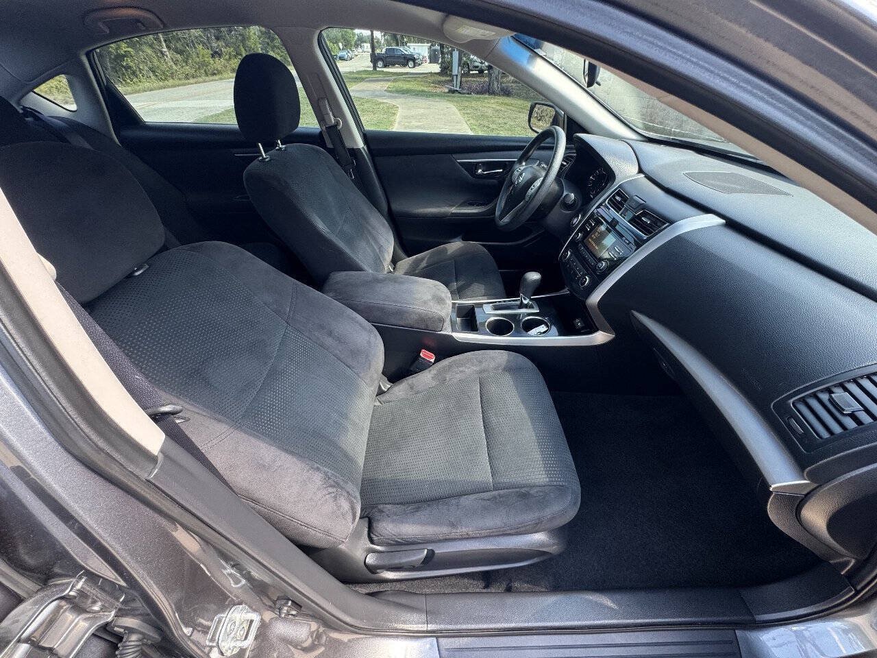 Used 2014 Nissan Altima 2.5 S w/ Display Audio Package FWD image 18