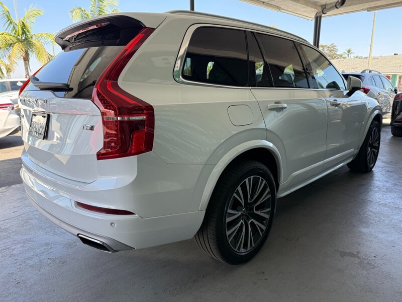 Used 2020 Volvo XC90 T5 Momentum w/ Protection Package AWD/4WD image 9