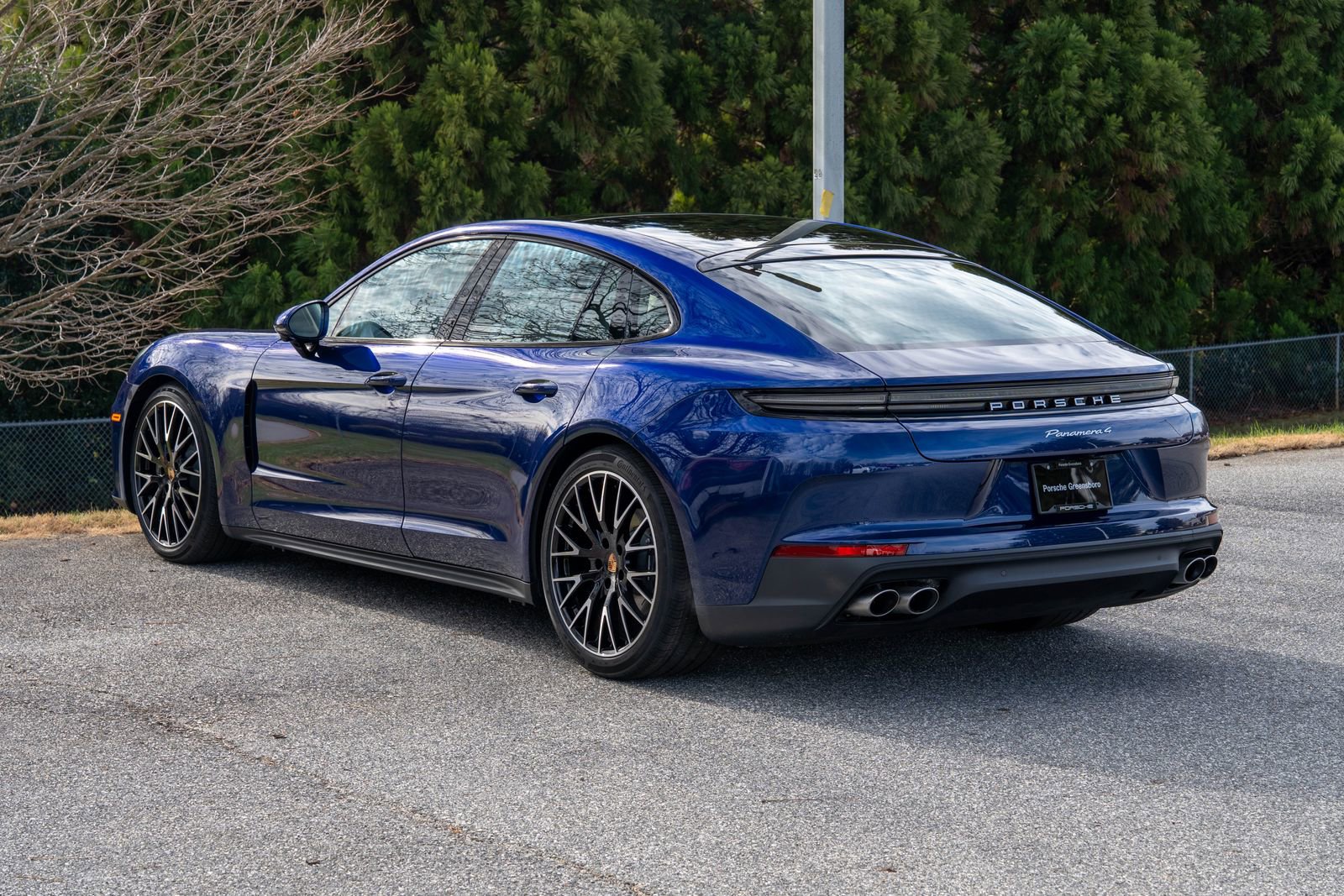 Used 2026 Porsche Panamera 4 image 3