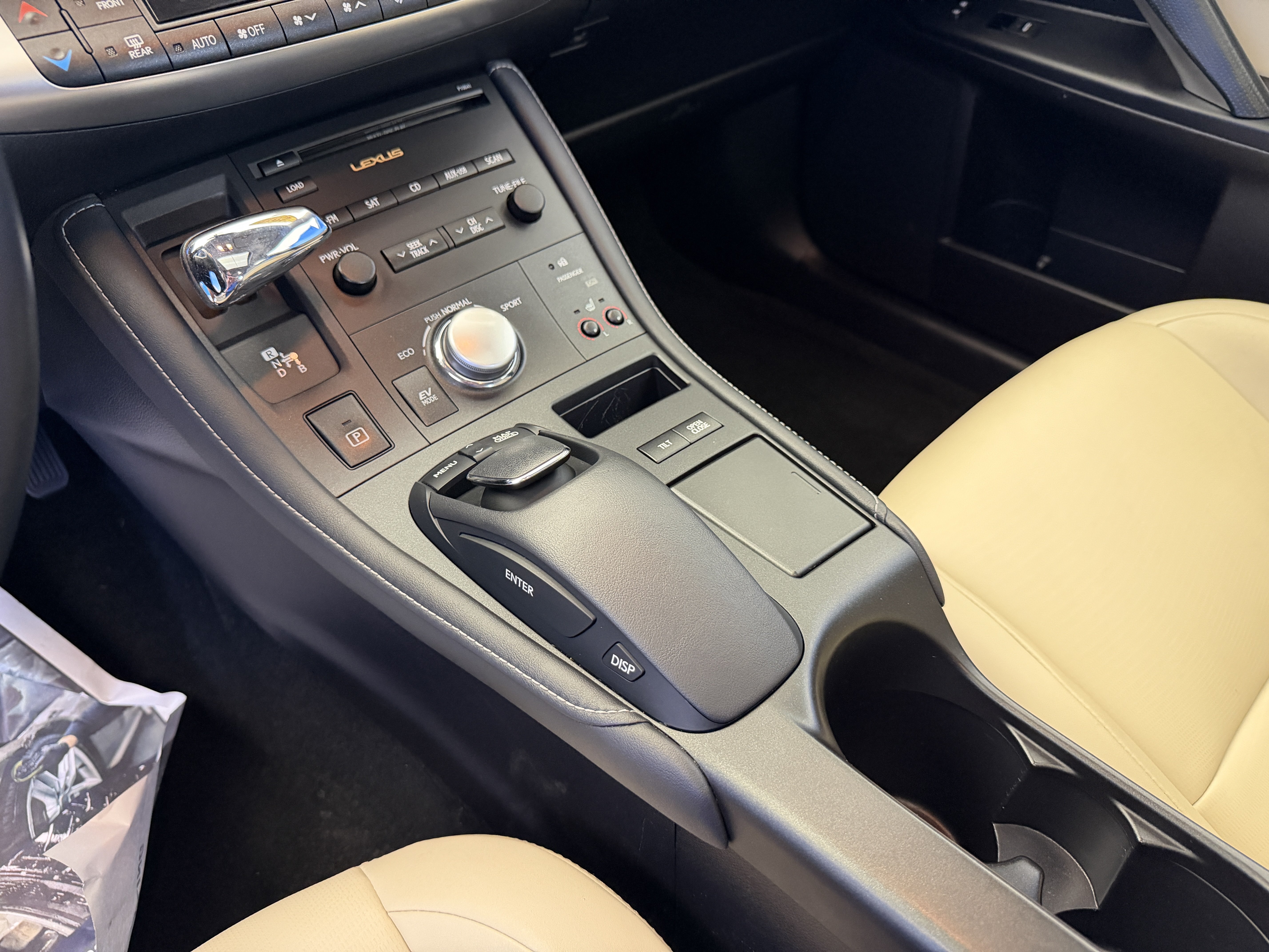 Used 2012 Lexus CT 200h Premium w/ Premium Audio Pkg FWD image 22