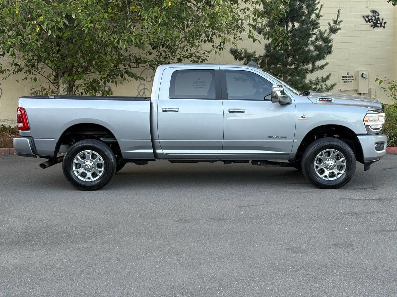 Used 2024 RAM 2500 Laramie image 5