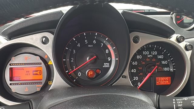 Used 2017 Nissan 370Z Touring image 16