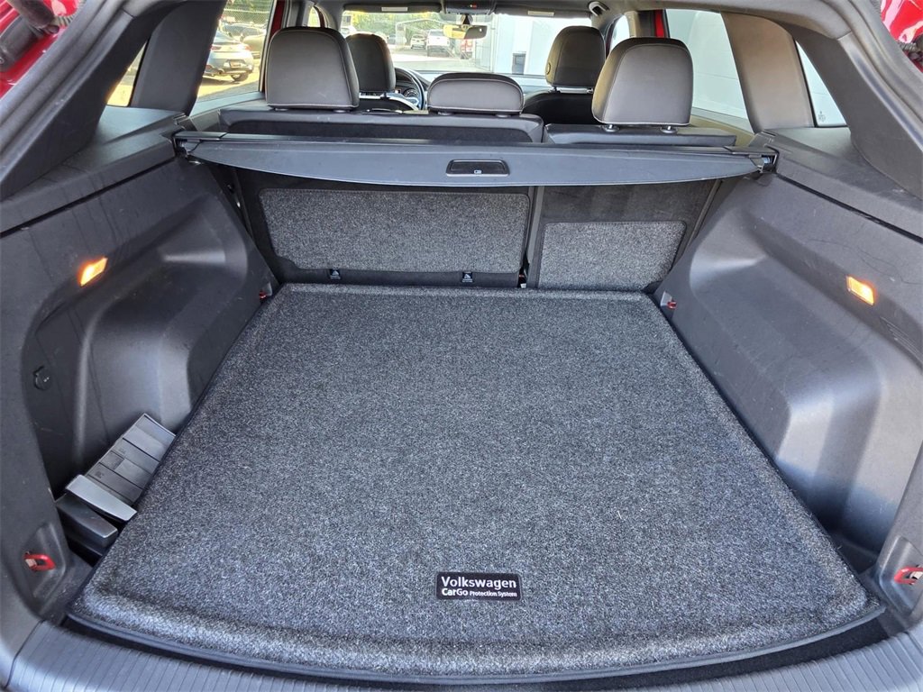 Used 2020 Volkswagen Atlas Cross Sport SE w/ Panoramic Sunroof Package image 14