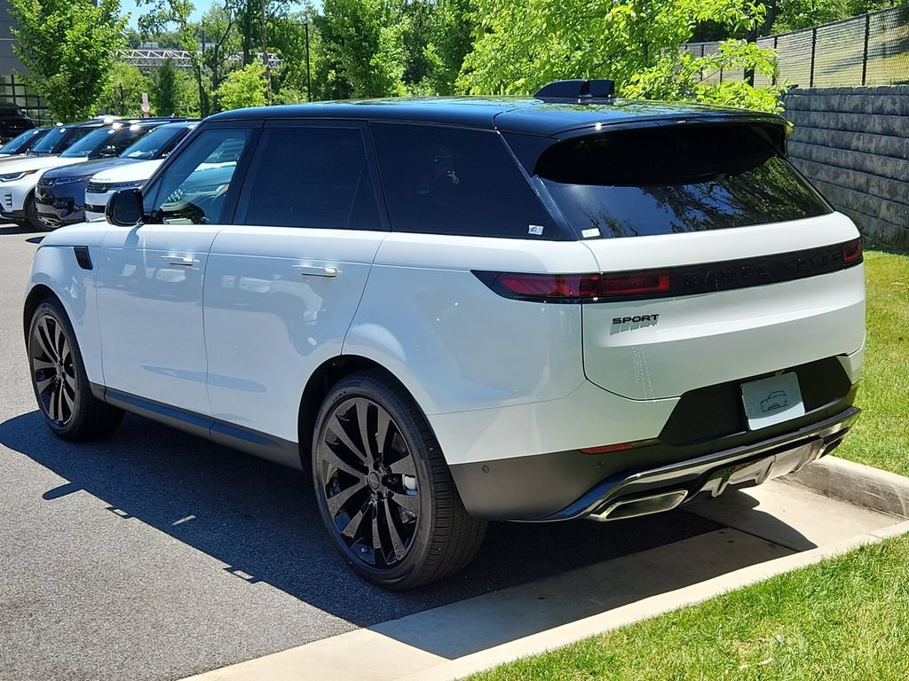 New 2026 Land Rover Range Rover Sport SE AWD/4WD image 12