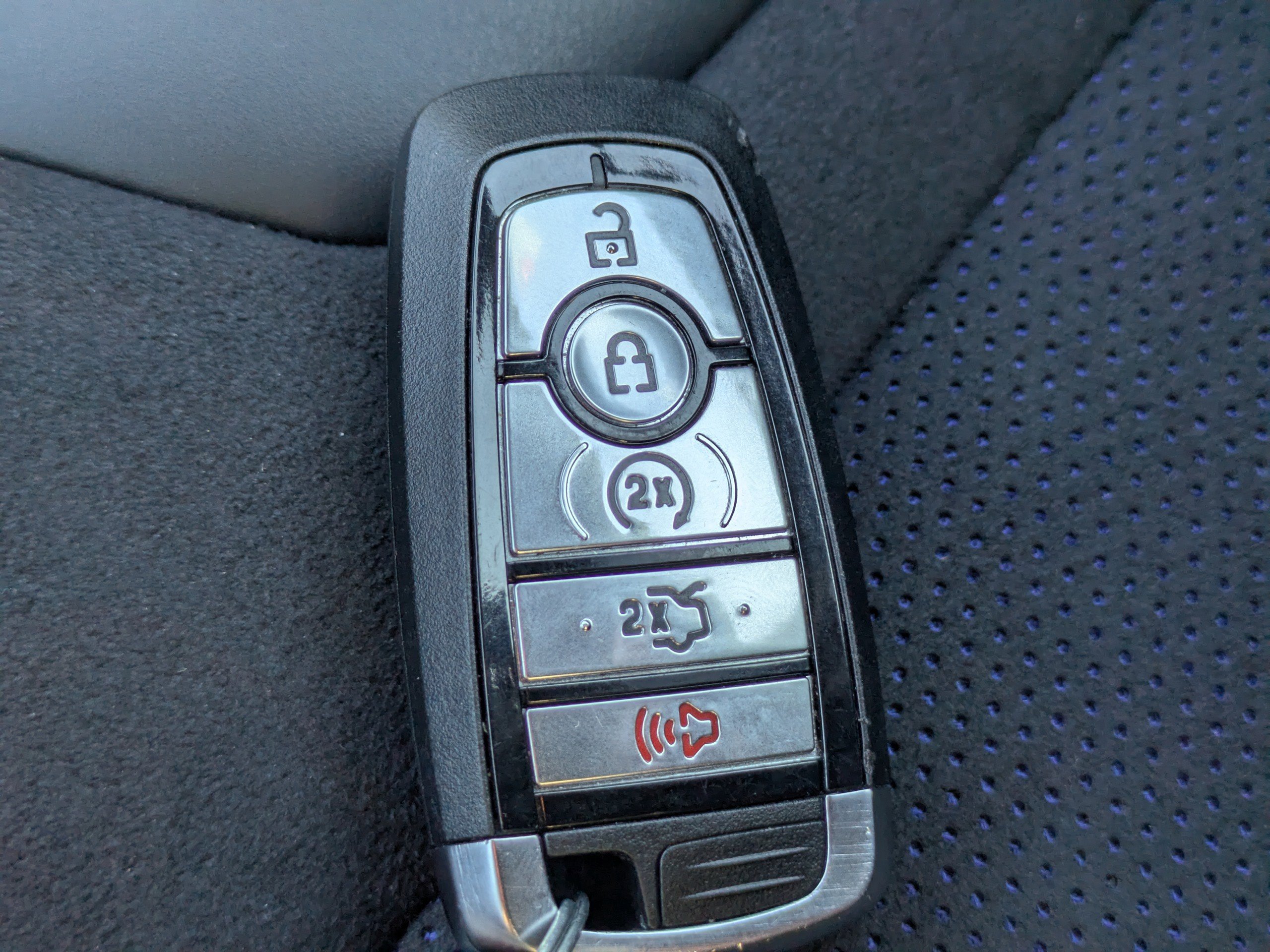 Used 2025 Ford Mustang Dark Horse image 30