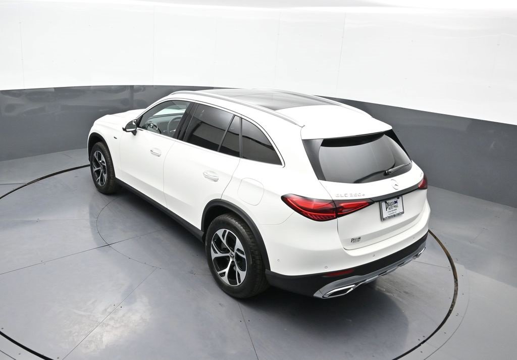 Used 2025 Mercedes-Benz GLC 350e 4MATIC image 44