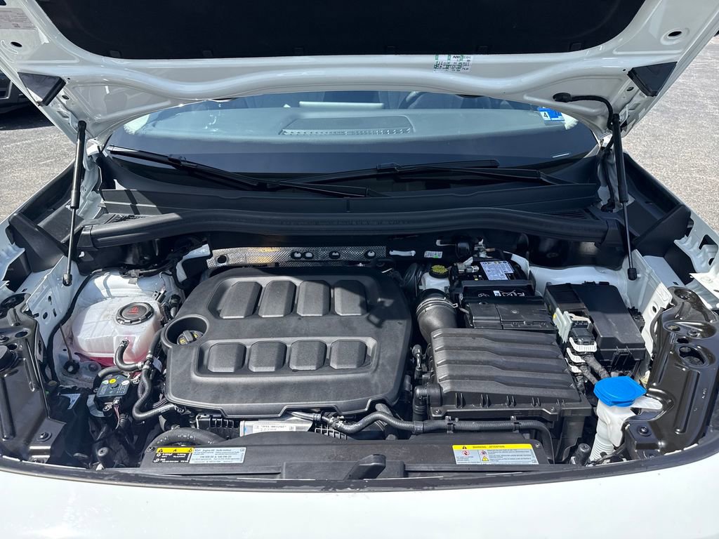 Used 2025 Volkswagen Tiguan S image 24