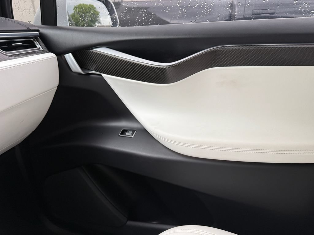Used 2017 Tesla Model X 75D AWD/4WD image 21