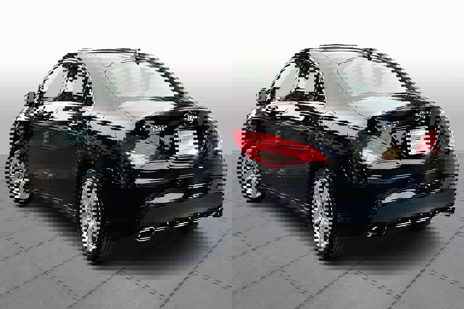 Used 2015 Mercedes-Benz CLA 250 image 11