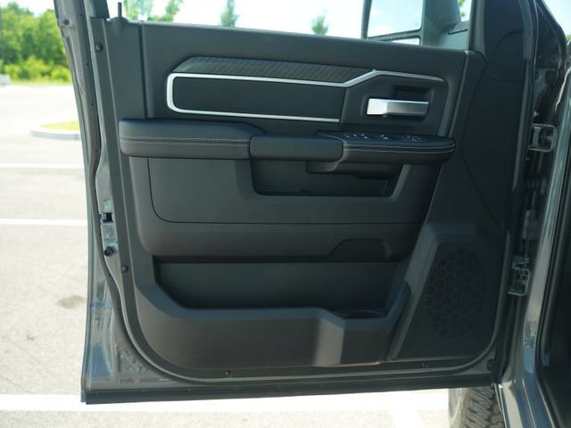 New 2026 RAM 2500 Big Horn AWD/4WD image 12