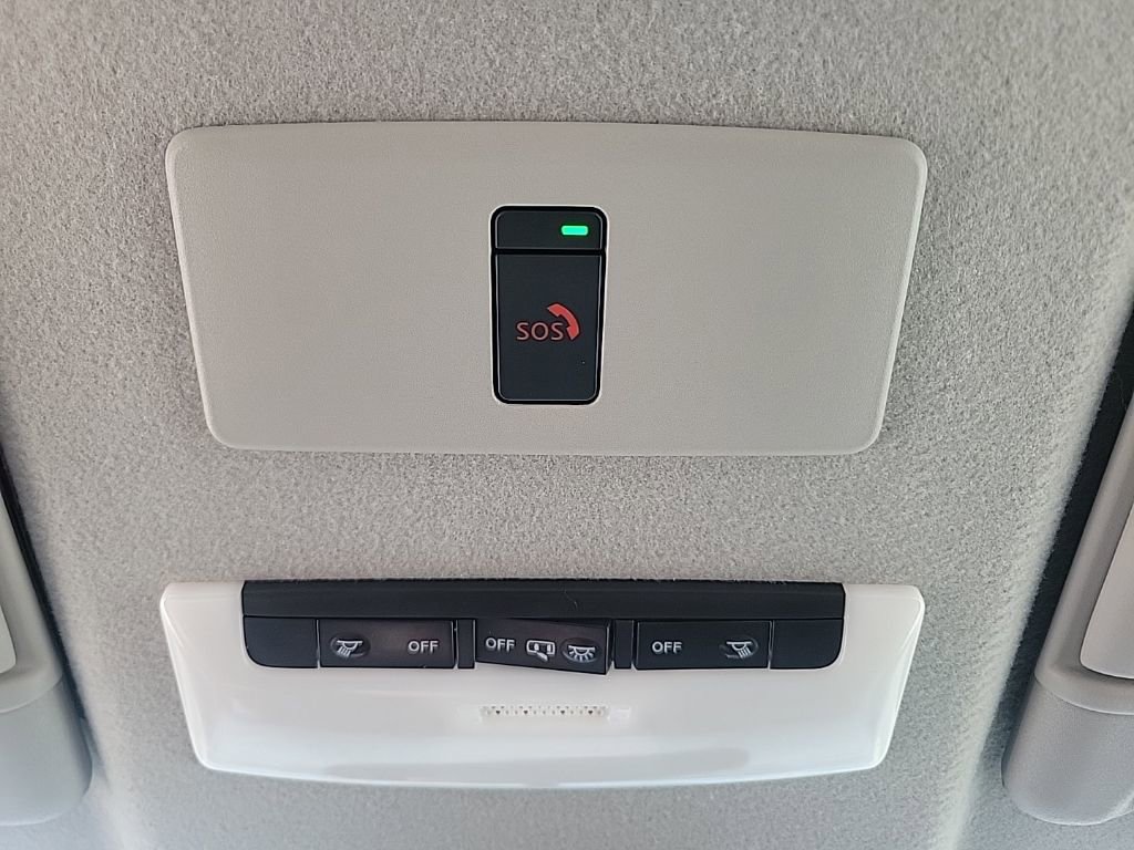 Certified 2024 Nissan Kicks SR image 33