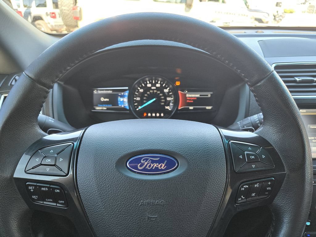 Used 2016 Ford Explorer Sport w/ Equipment Group 401A AWD/4WD image 17