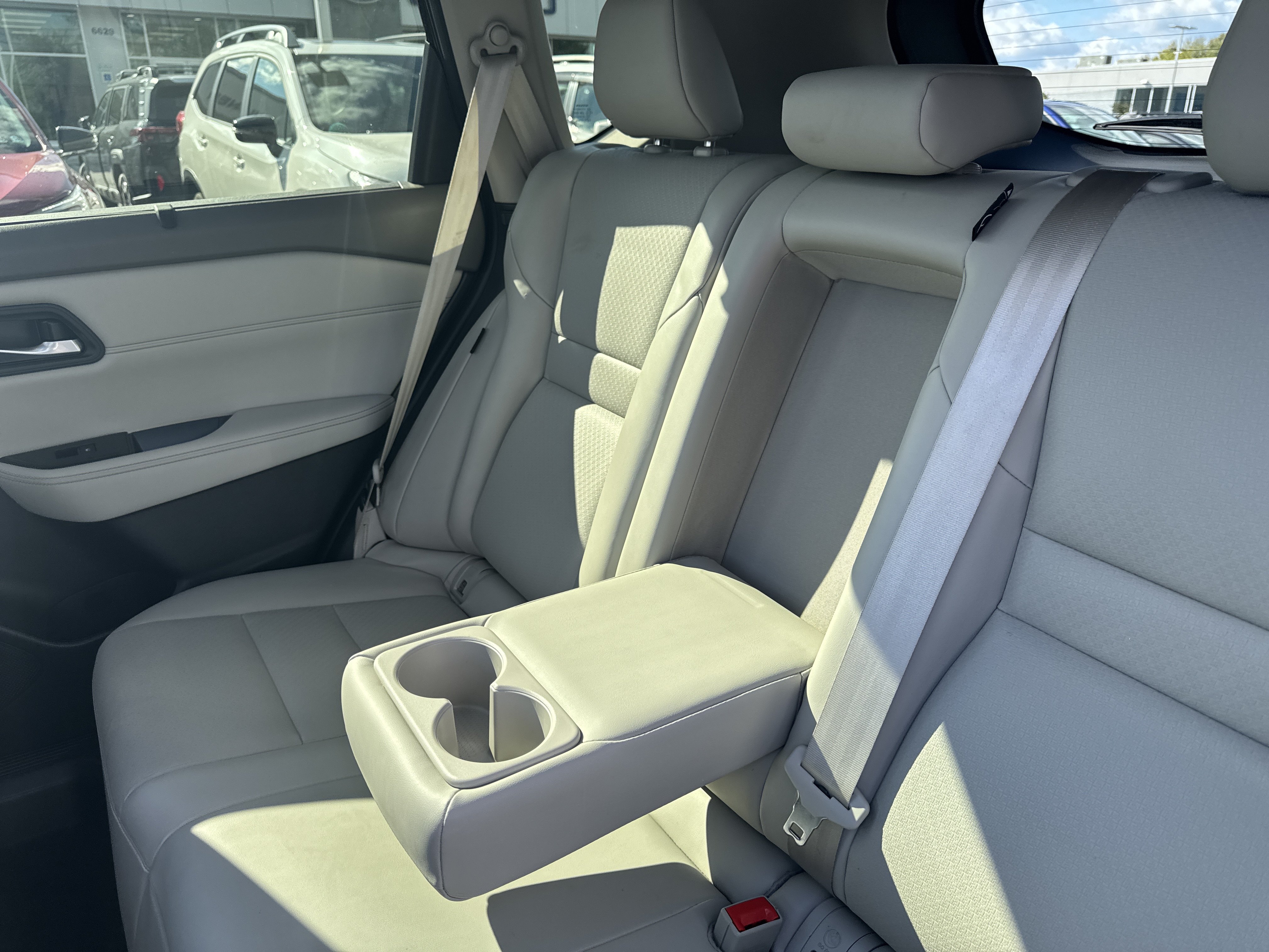 Used 2024 Nissan Rogue SV w/ SV Premium Package AWD/4WD image 22
