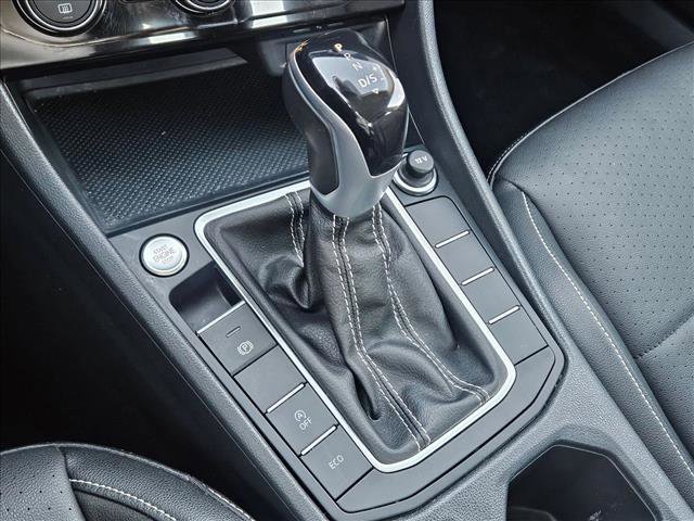 Used 2024 Volkswagen Jetta SE image 12