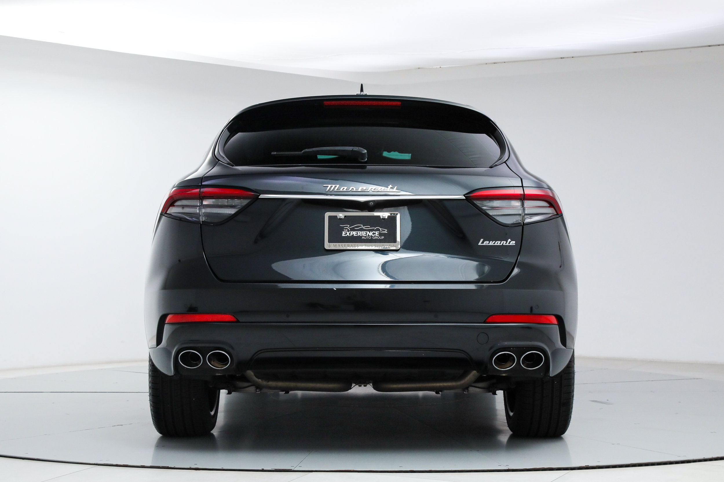 Certified 2023 Maserati Levante GT AWD/4WD image 4