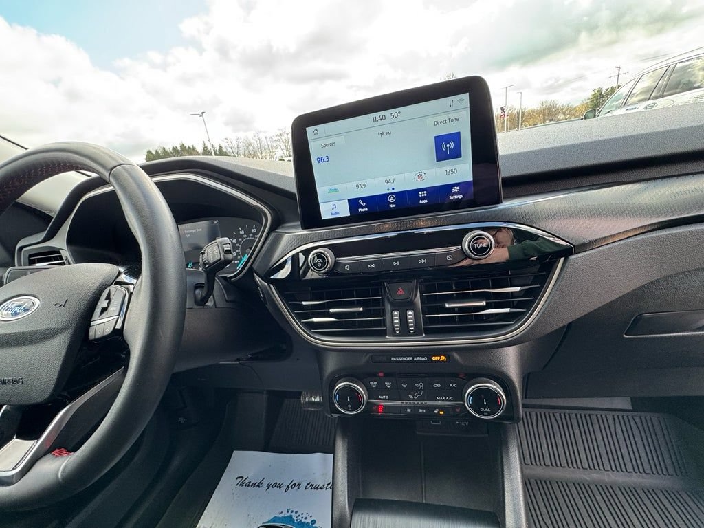 Certified 2022 Ford Escape SEL w/ SEL Stealth AWD Package image 15