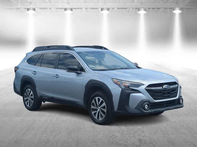 Used 2025 Subaru Outback Premium w/ Popular Package #1 AWD/4WD image 2