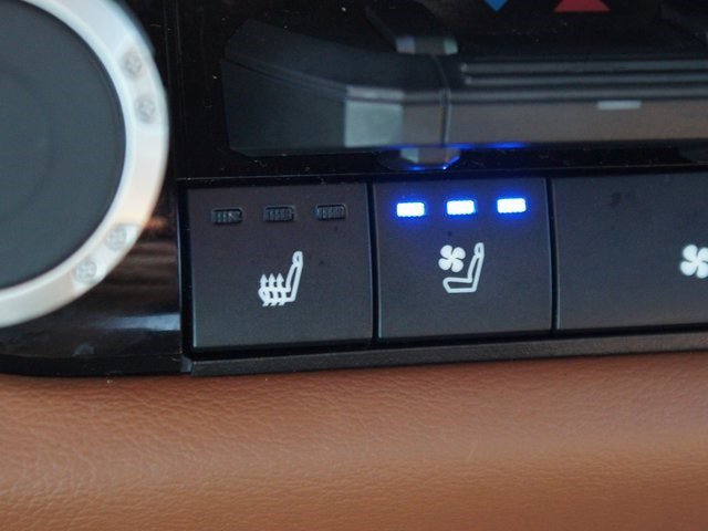 Used 2025 Toyota Tundra 1794 Edition image 9