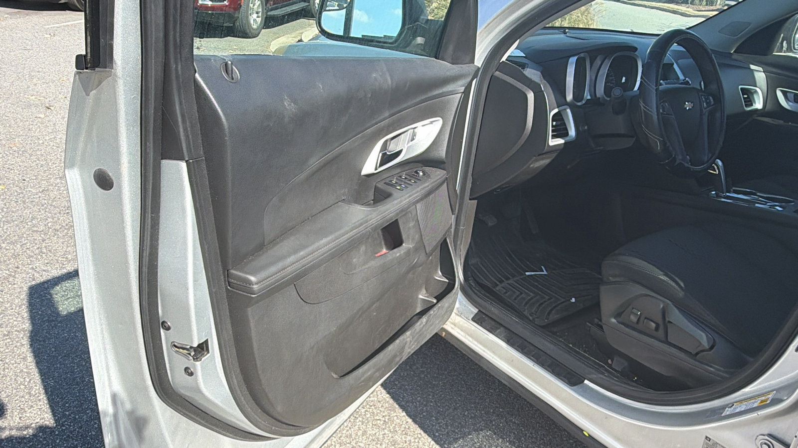 Used 2012 Chevrolet Equinox LS FWD image 14