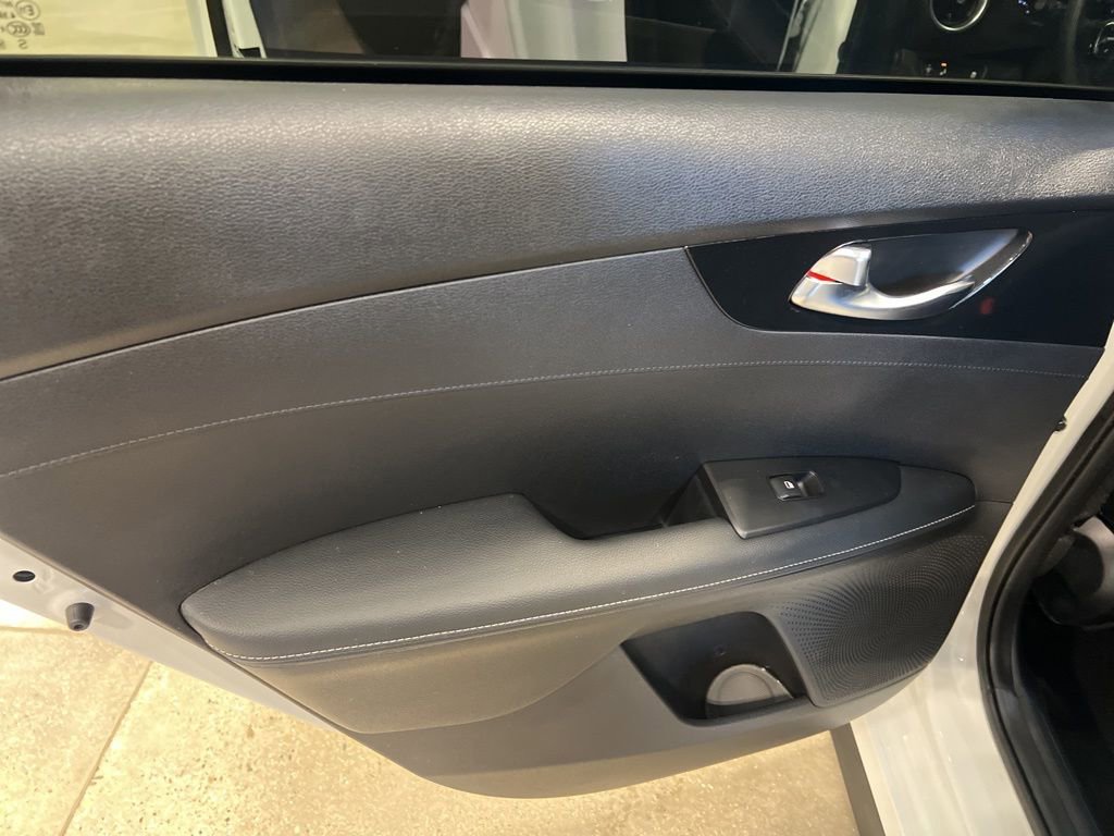 Certified 2024 Kia Forte GT-Line w/ GT-Line Premium Package image 12