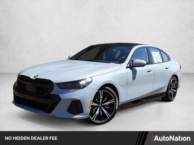 New 2026 BMW 550e xDrive