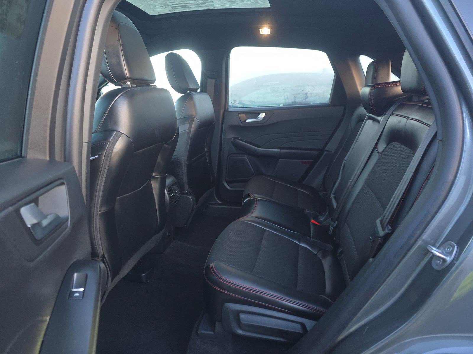 Used 2025 Ford Escape ST-Line Elite w/ Tech Pack #1 image 17