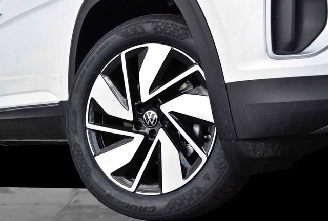 New 2026 Volkswagen Atlas SEL AWD/4WD image 3